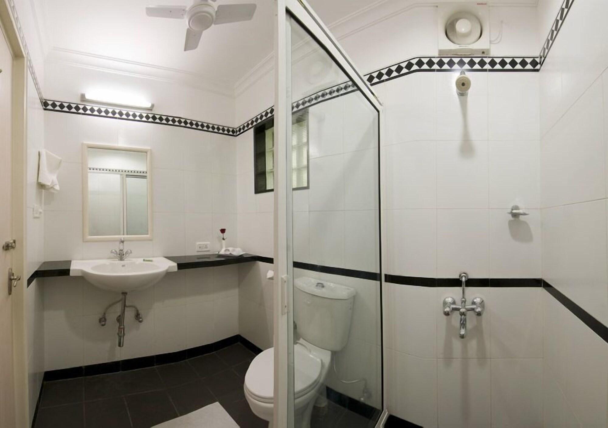 אגרה Grand Hotel מראה חיצוני תמונה