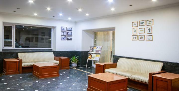 אגרה Grand Hotel מראה חיצוני תמונה