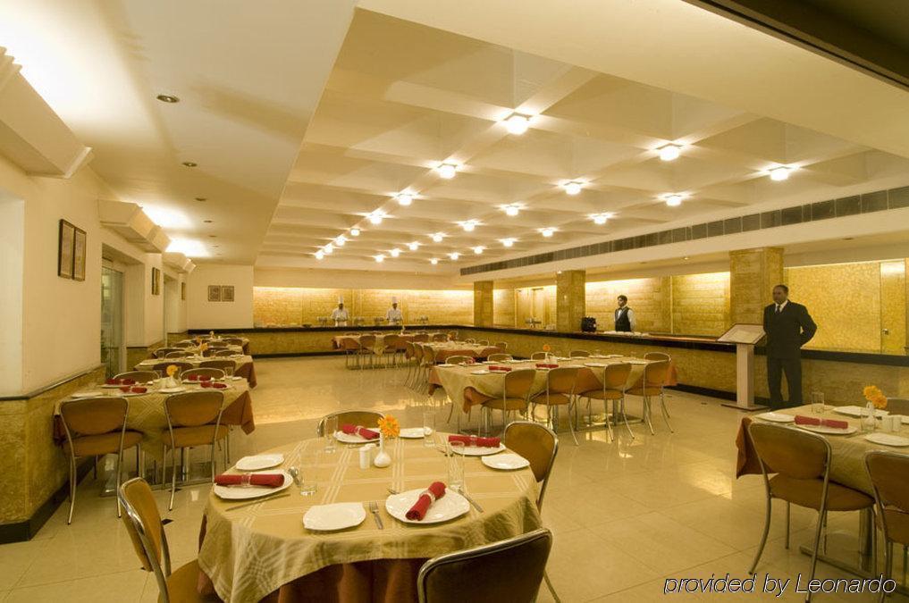 אגרה Grand Hotel מסעדה תמונה