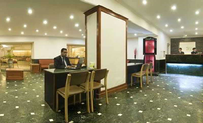 אגרה Grand Hotel מראה חיצוני תמונה